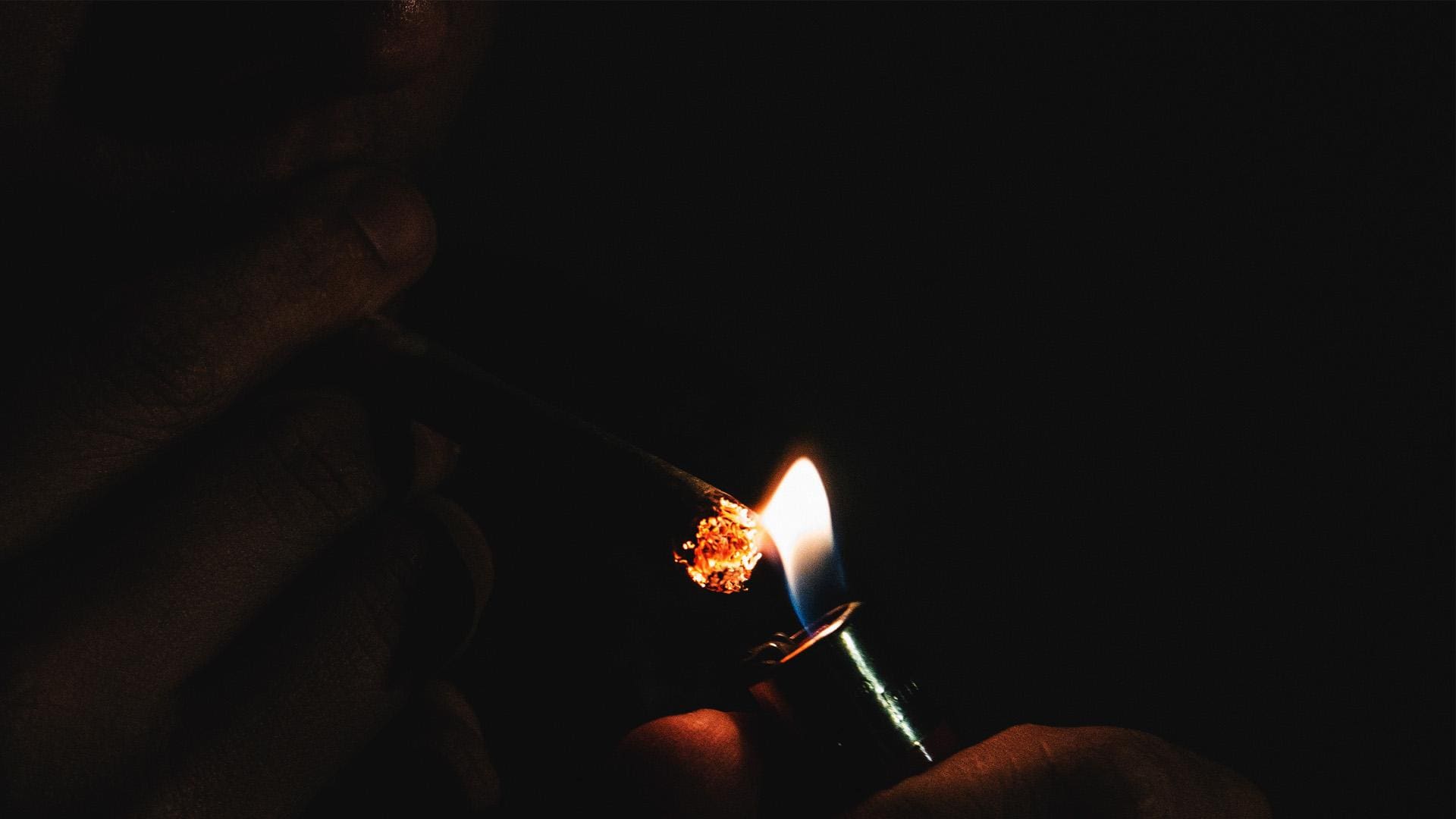 Lighting a pre-roll