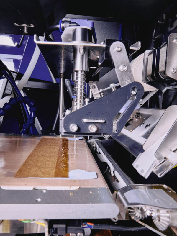 ROLL-Blackbird-XXL-Close-Up-1