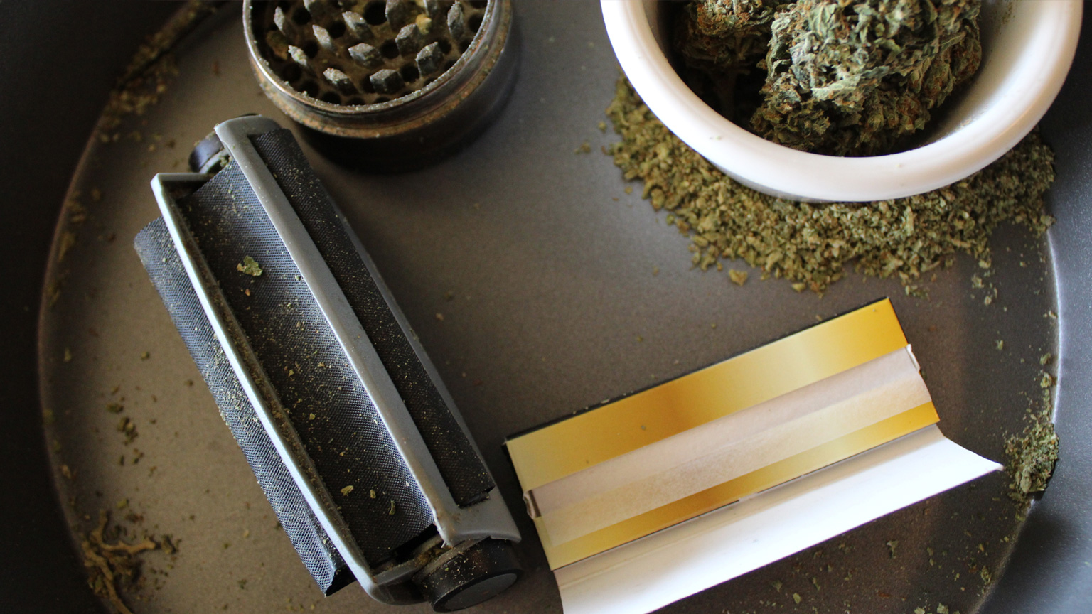ROLL Blog Blunt Roller 2 RollPros - Pre Rolling Machine