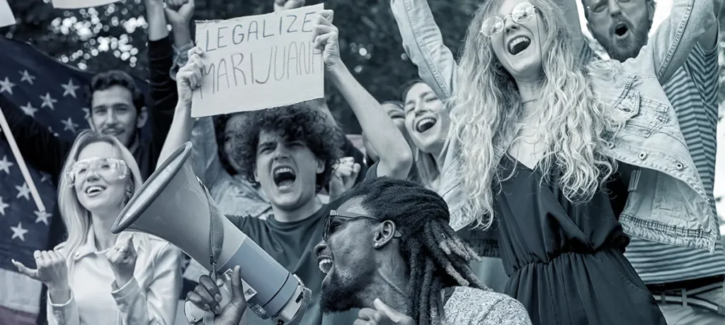 The History of Cannabis Culture in the USA: From Counterculture to Modern Lifestyle ROLL premium Legalize it RollPros - Pre Rolling Machine