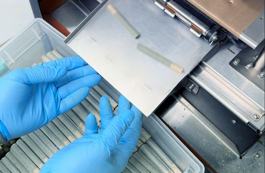 Step-by-Step Guide to Using a Rolling Machine for Joints ROLL Automation Cover RollPros - Pre Rolling Machine