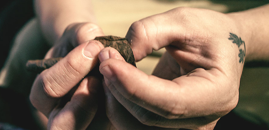 Joints, Blunts, and Spliffs: Understanding the Key Differences Blunt Rolling