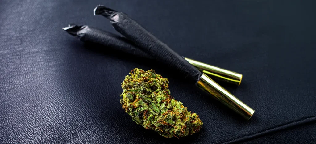 Best Accessories for Weed and Cannabis: Must-Have Gear for Modern Smokers Cannabis joints gold tips flower gram