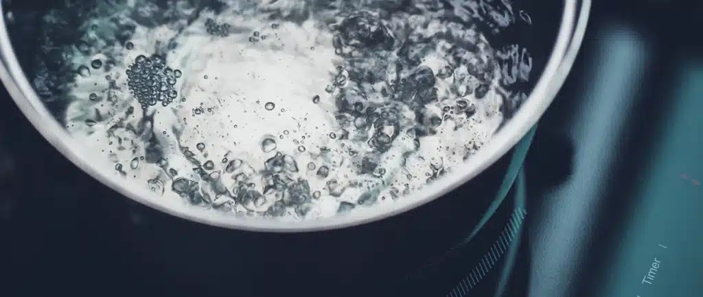 How to Clean a Weed Grinder: Step-by-Step Guide for Every Grinder Type Boiling Water Pot